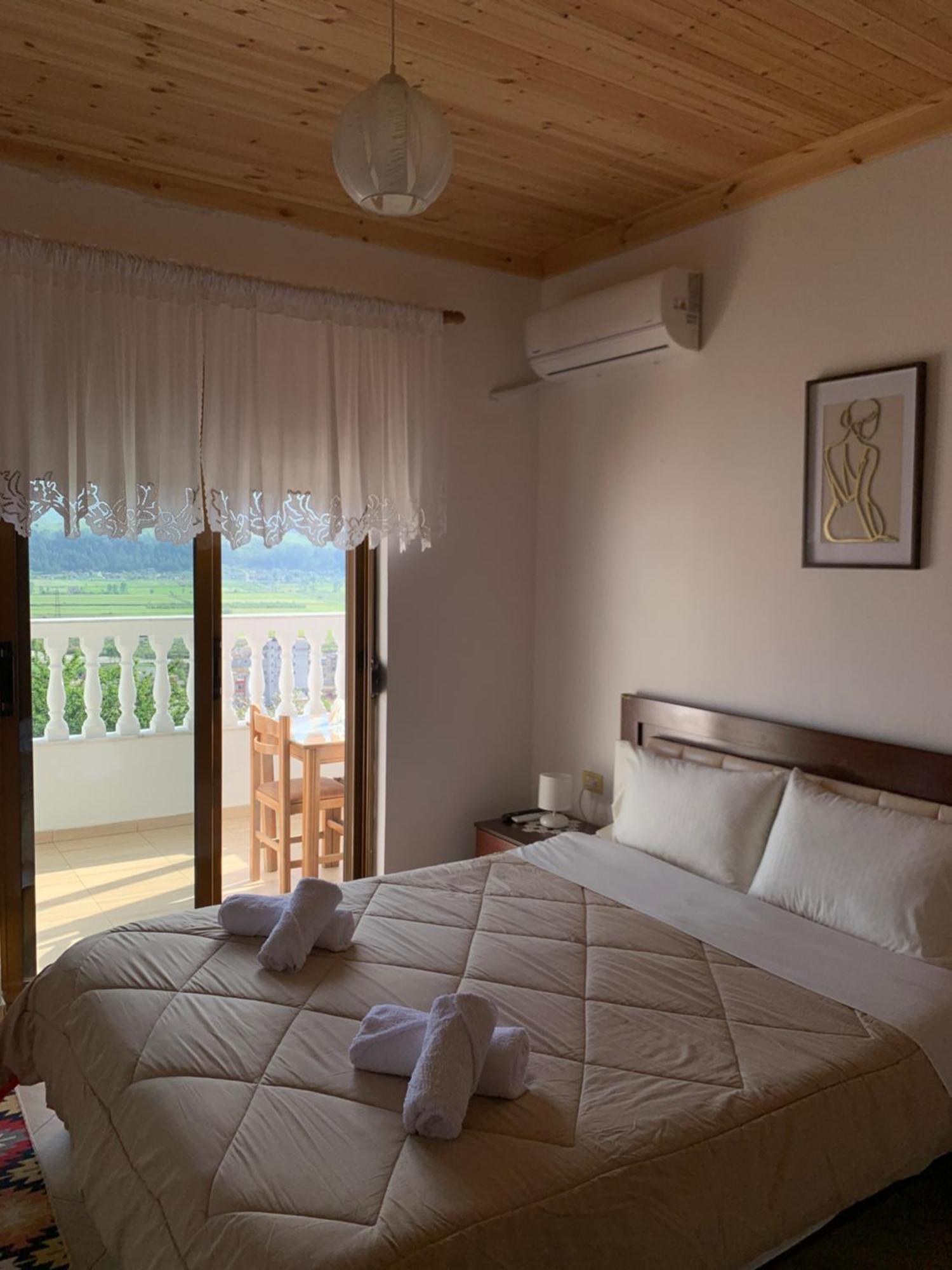 Stonetale Garden Guesthouse Gjirokastra Zewnętrze zdjęcie